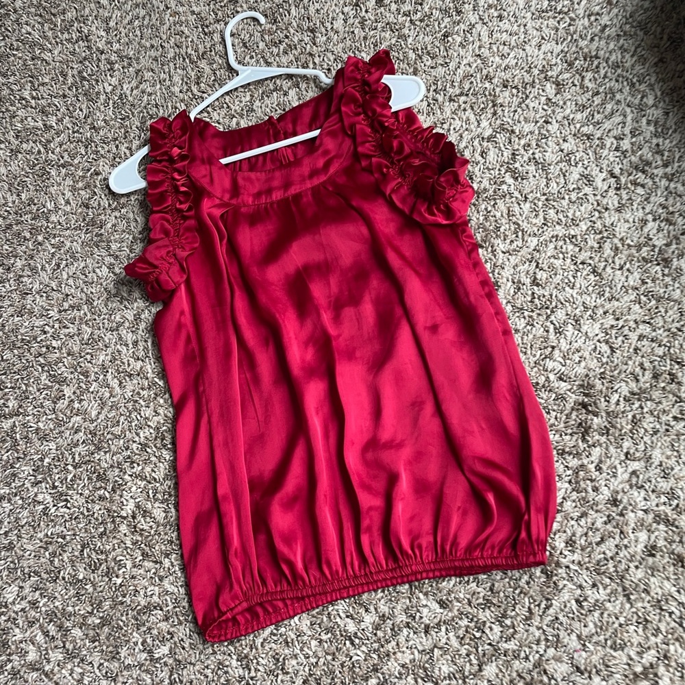 Red blouse - Picture 4 of 5